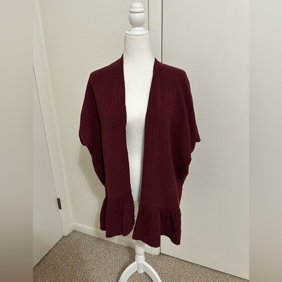 Do everything in love casual burgundy lightweight open ruffled cardigan one size - Picture 2 of 6